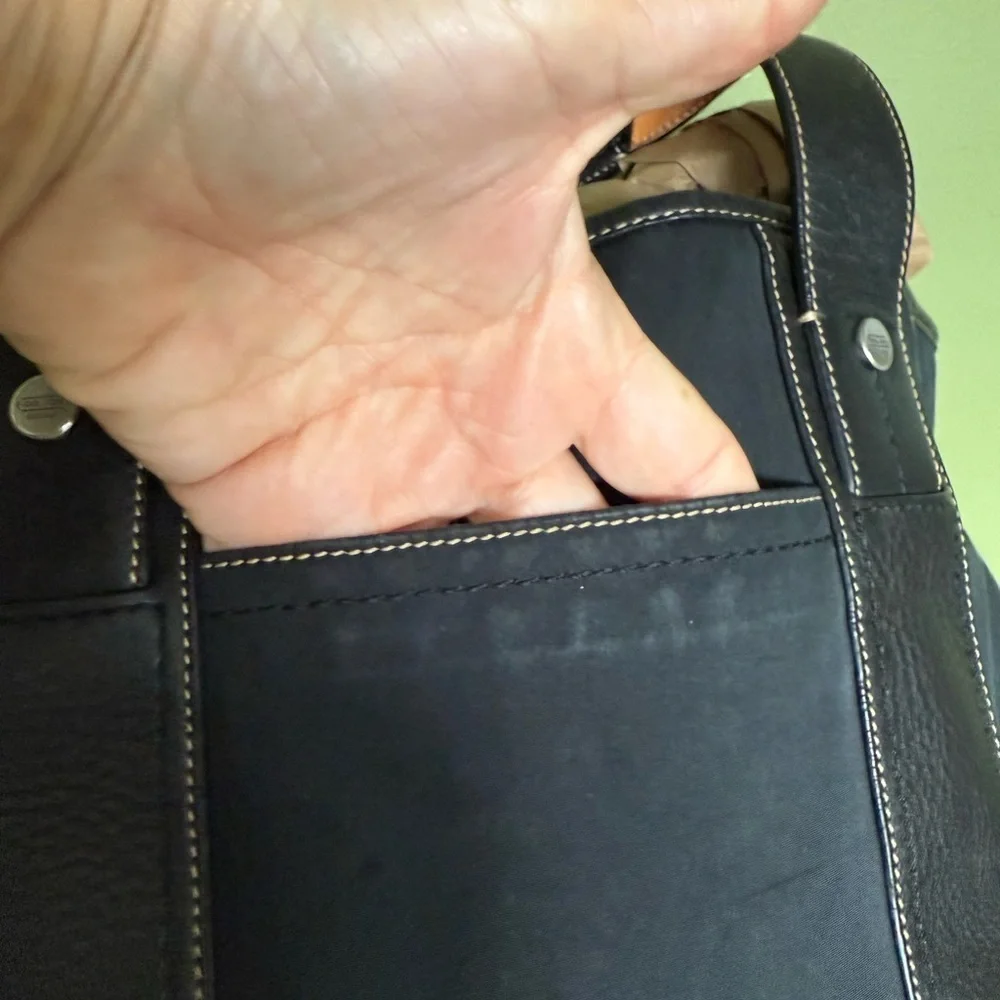 Coach 2007 Unisex Messenger Bag #05364‎ GUC Very Large & Adjustable Strap.